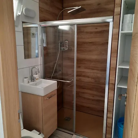 Διαμέρισμα Large Studio 300m From The Beach *